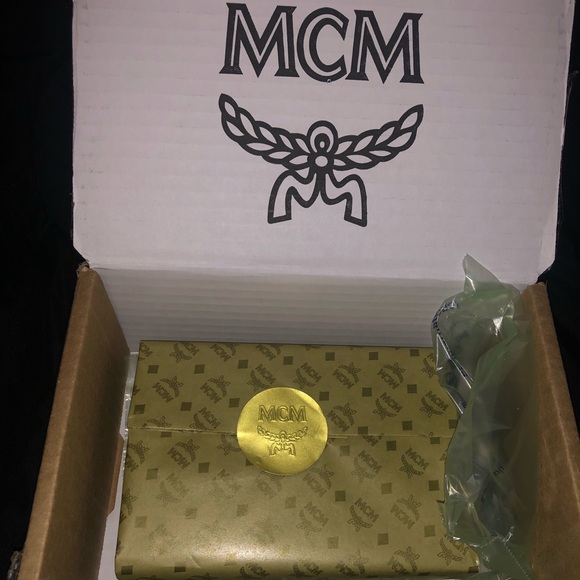 MCM Mini Key Pouch in Visetos Original Cognac - Picture 3 of 6